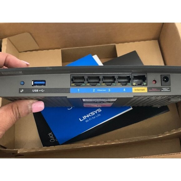 Linksys AC1600 Wi-Fi Wireless Dual-Band+ Router with Gigabit & USB Ports - Picture 8 of 11